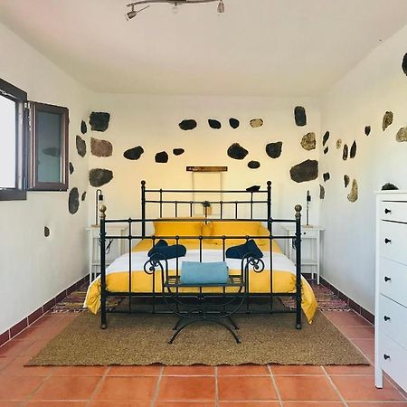 Coqueto Apartamento En El Cuchillo Тинахо Екстериор снимка