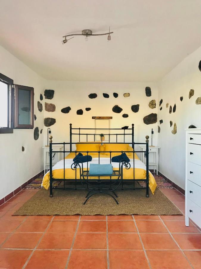 Coqueto Apartamento En El Cuchillo Тинахо Екстериор снимка